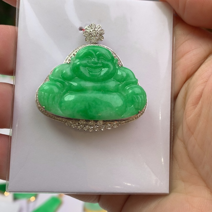 翡翠颈饰18K金镶嵌翡翠吊坠