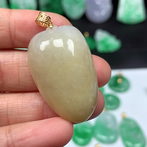 翡翠吊坠(不含链)18K金镶嵌