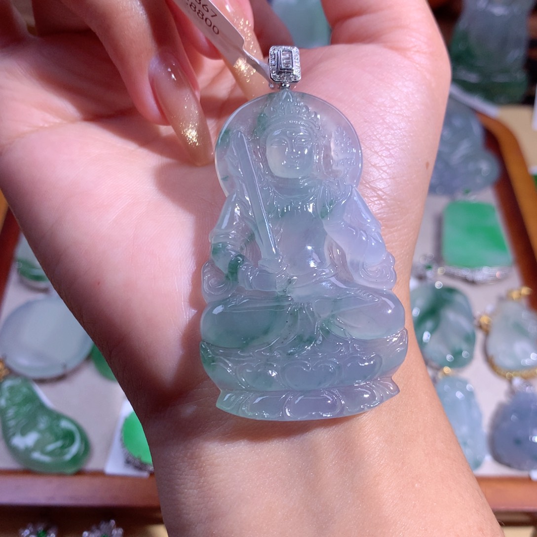 翡翠吊坠(不含链)18K金镶嵌