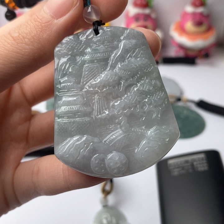 翡翠未镶嵌颈饰翡翠