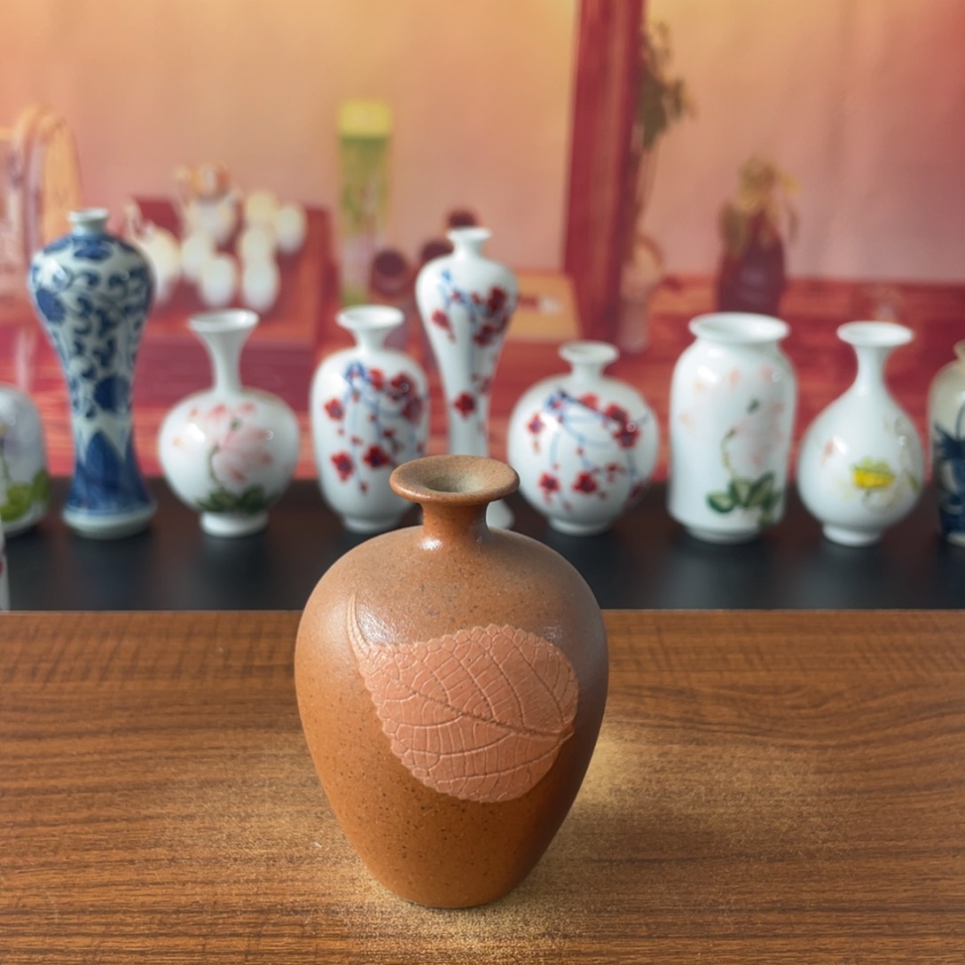 景德镇小花瓶等着你