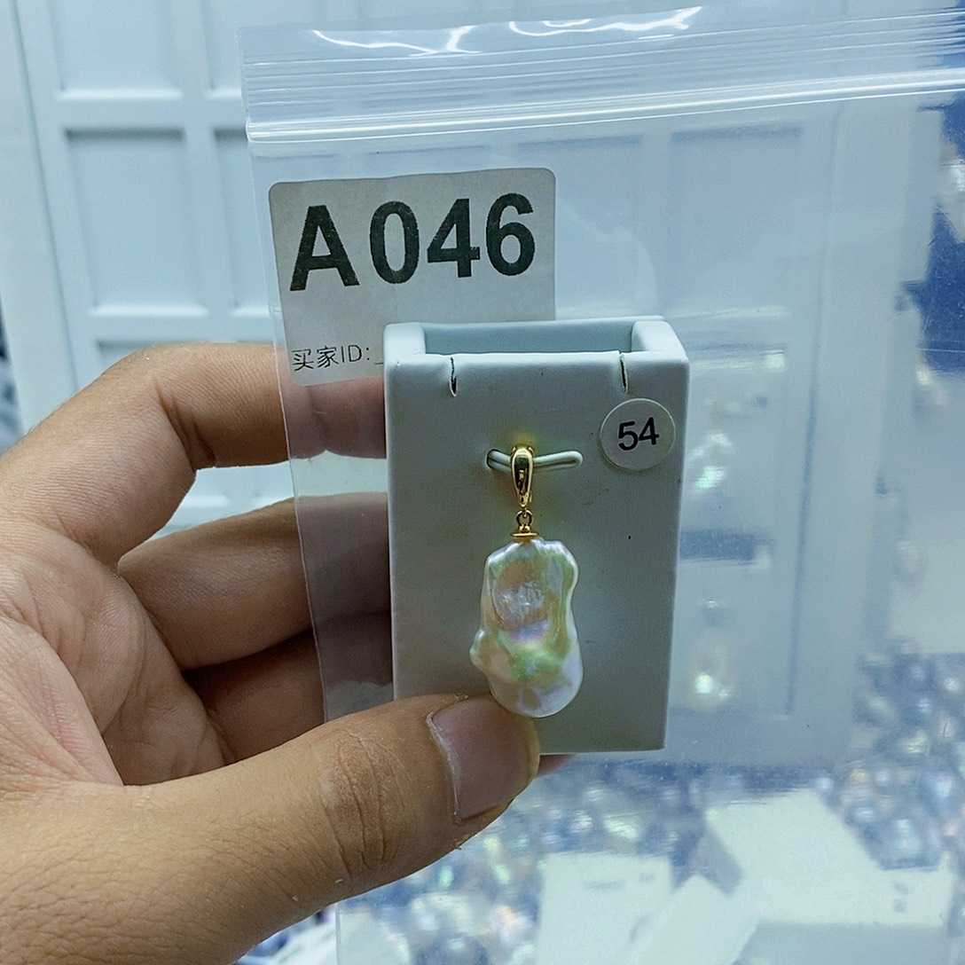 淡水珍珠合金颈饰