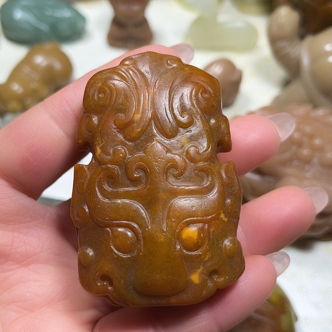 白玉菩提吊坠白玉菩提吊坠