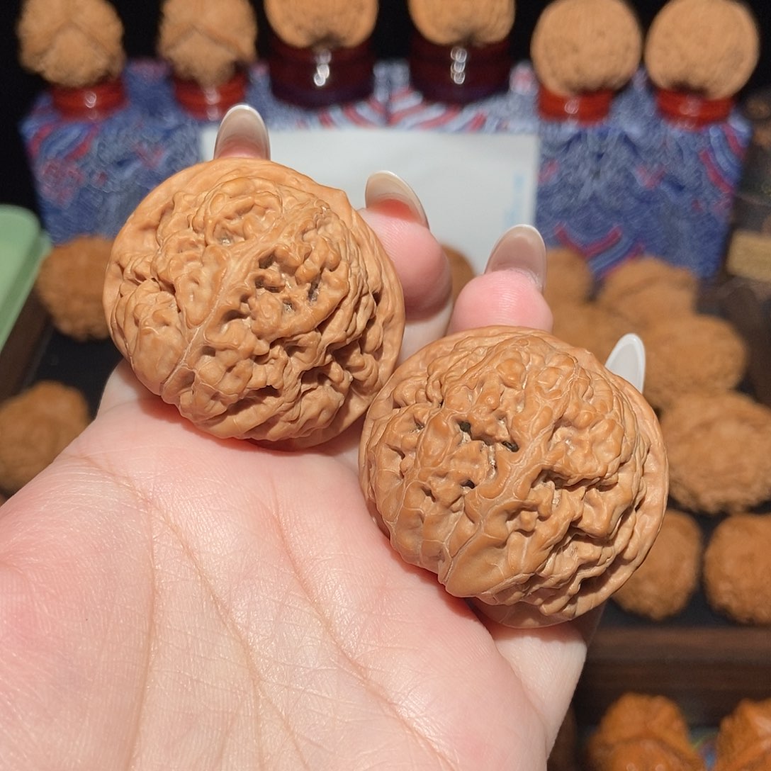 文玩核桃吊坠凤凰台