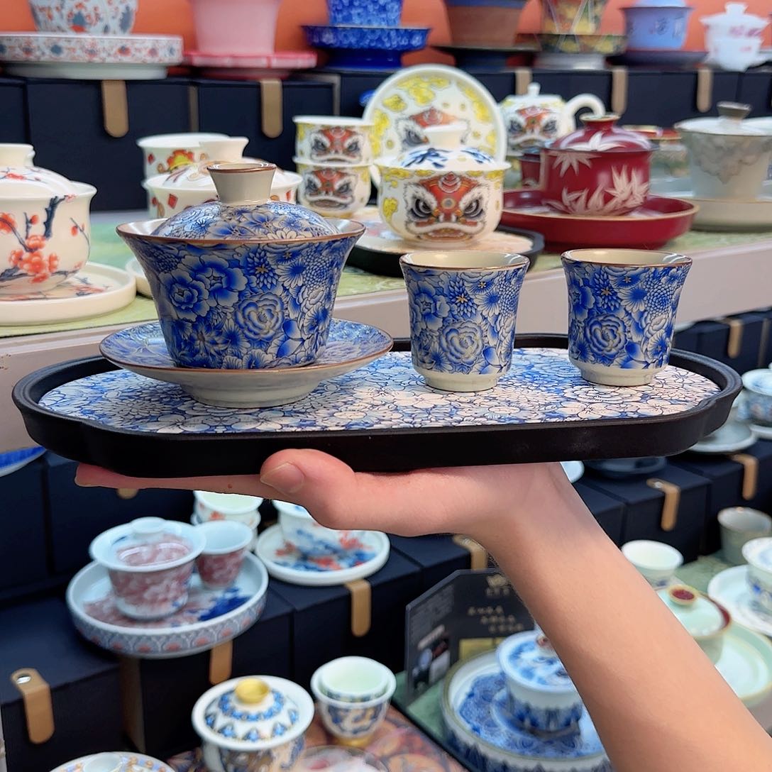 我在开会你忙什么啊亲子