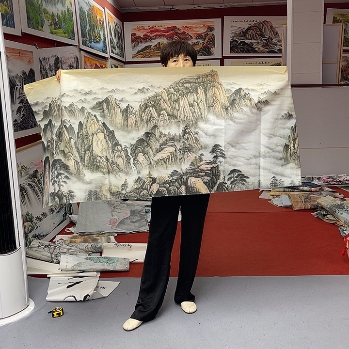 横款180x70泰山画，喜欢去拍无落款