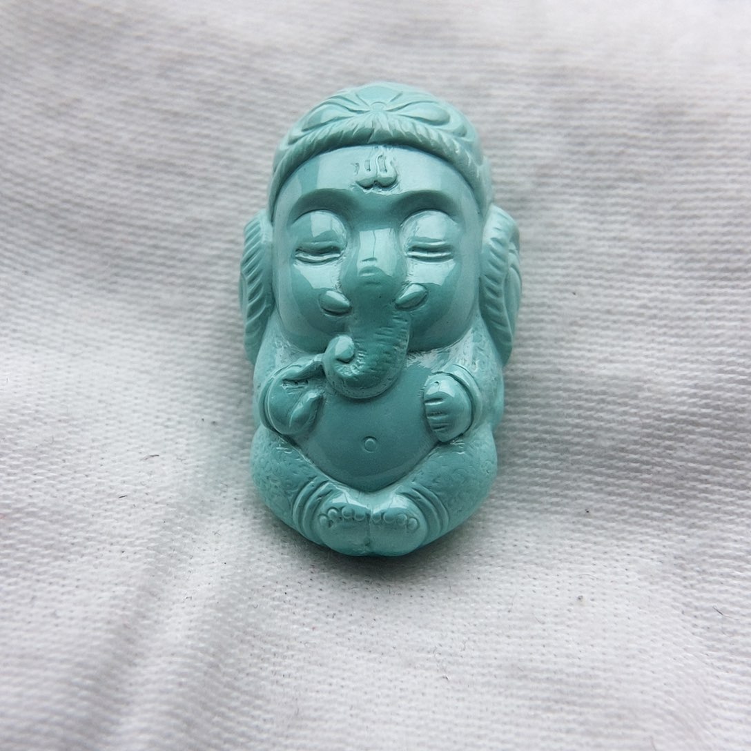 绿松石颈饰未镶嵌