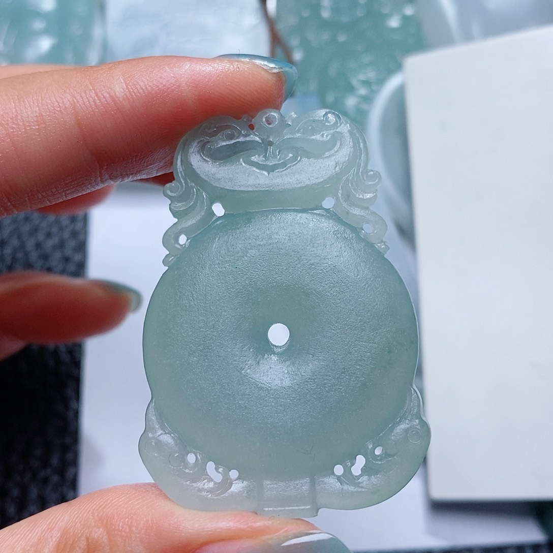 定制翡翠未镶嵌毛货付款后确认抛光