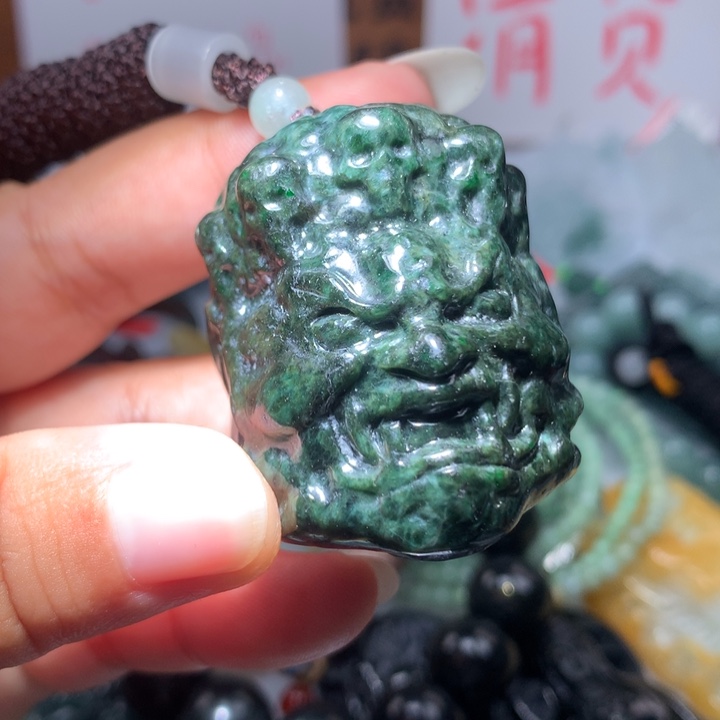 翡翠颈饰未镶嵌保真天然A货翡翠