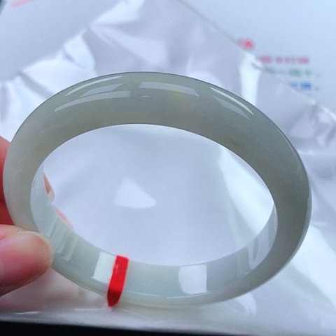 翡翠手镯未镶嵌55 号翡翠手镯