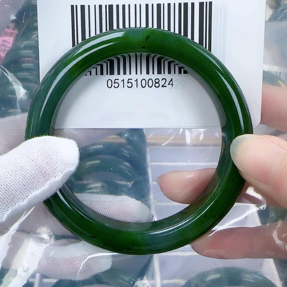 和田玉（碧玉）手镯未镶嵌60