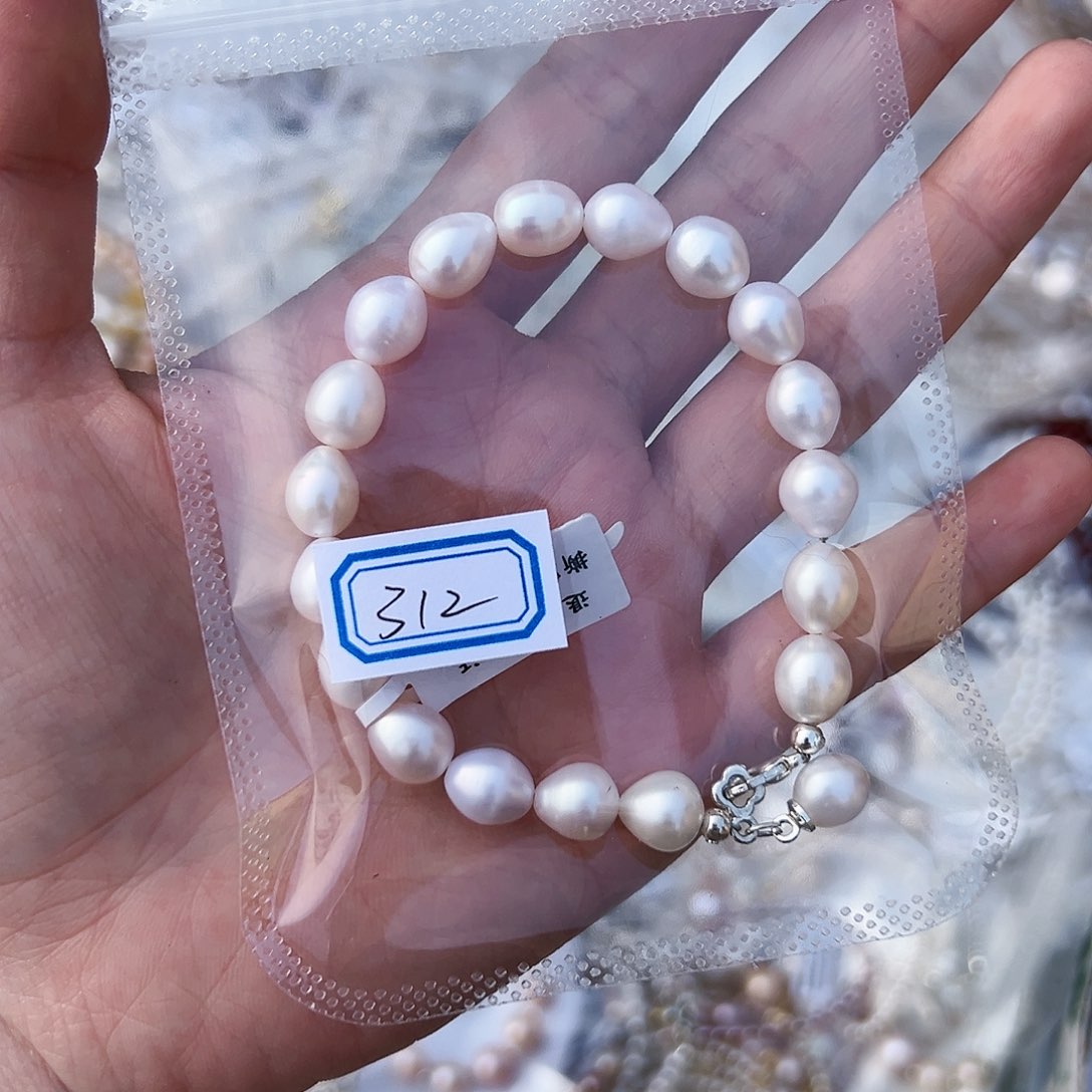 淡水珍珠耳饰未镶嵌?***?