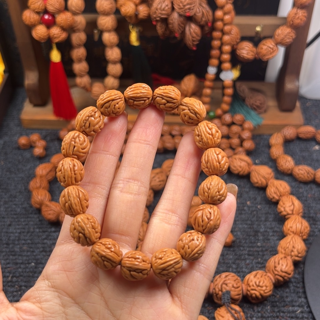 黄***文桃核吊坠桃枭手串L1