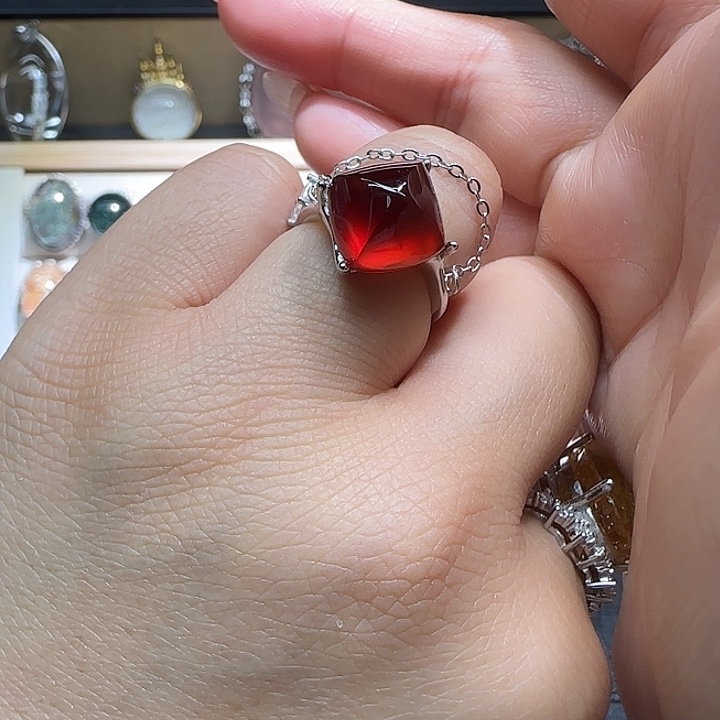 七***月水晶银S925镶嵌戒指