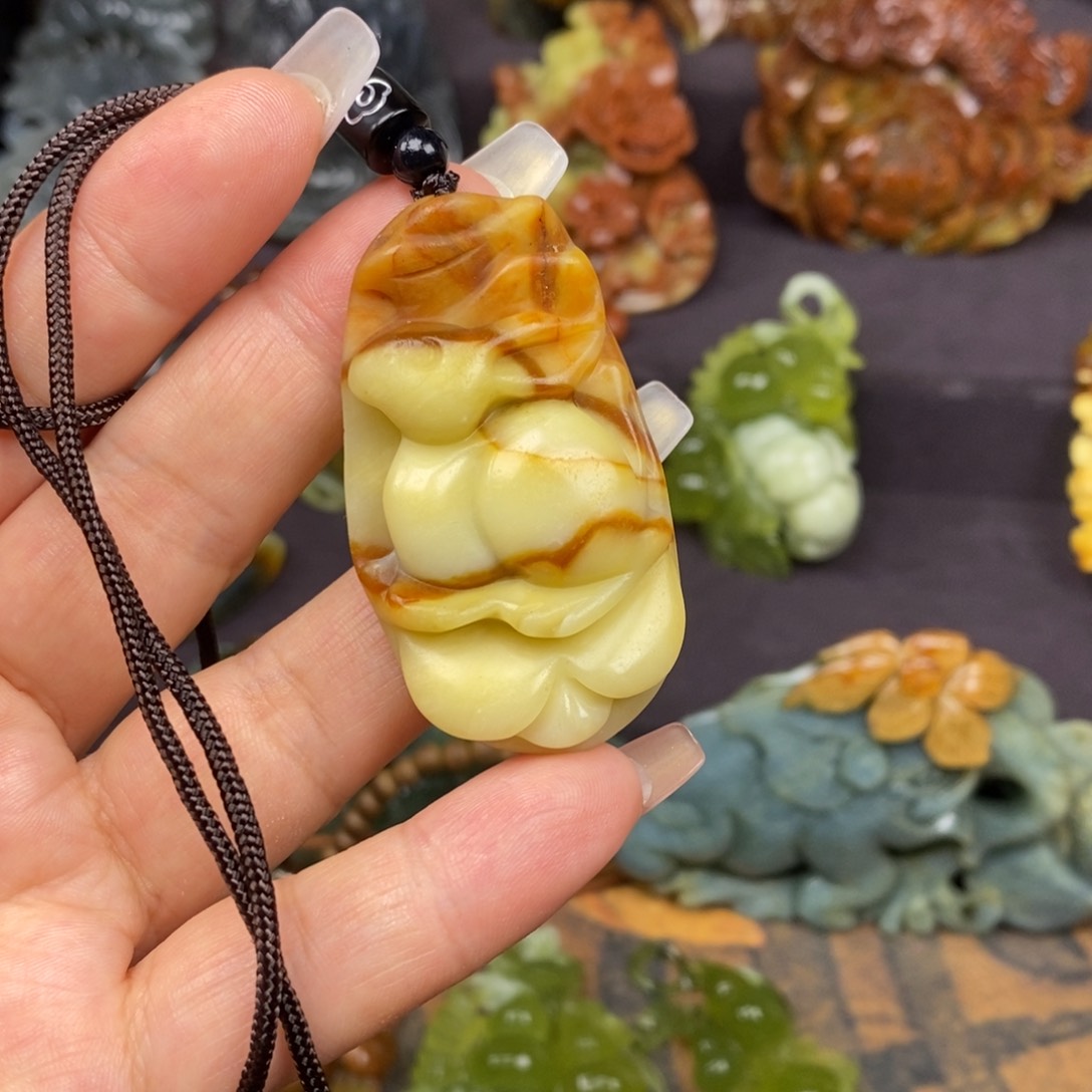 蛇纹石玉未镶嵌吊坠(不含链)