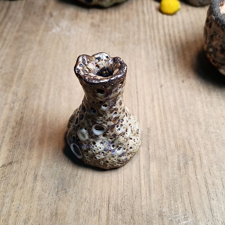 志野柴烧手捏花器