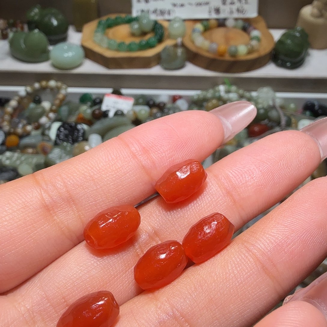 和田玉未镶嵌珠宝奇石