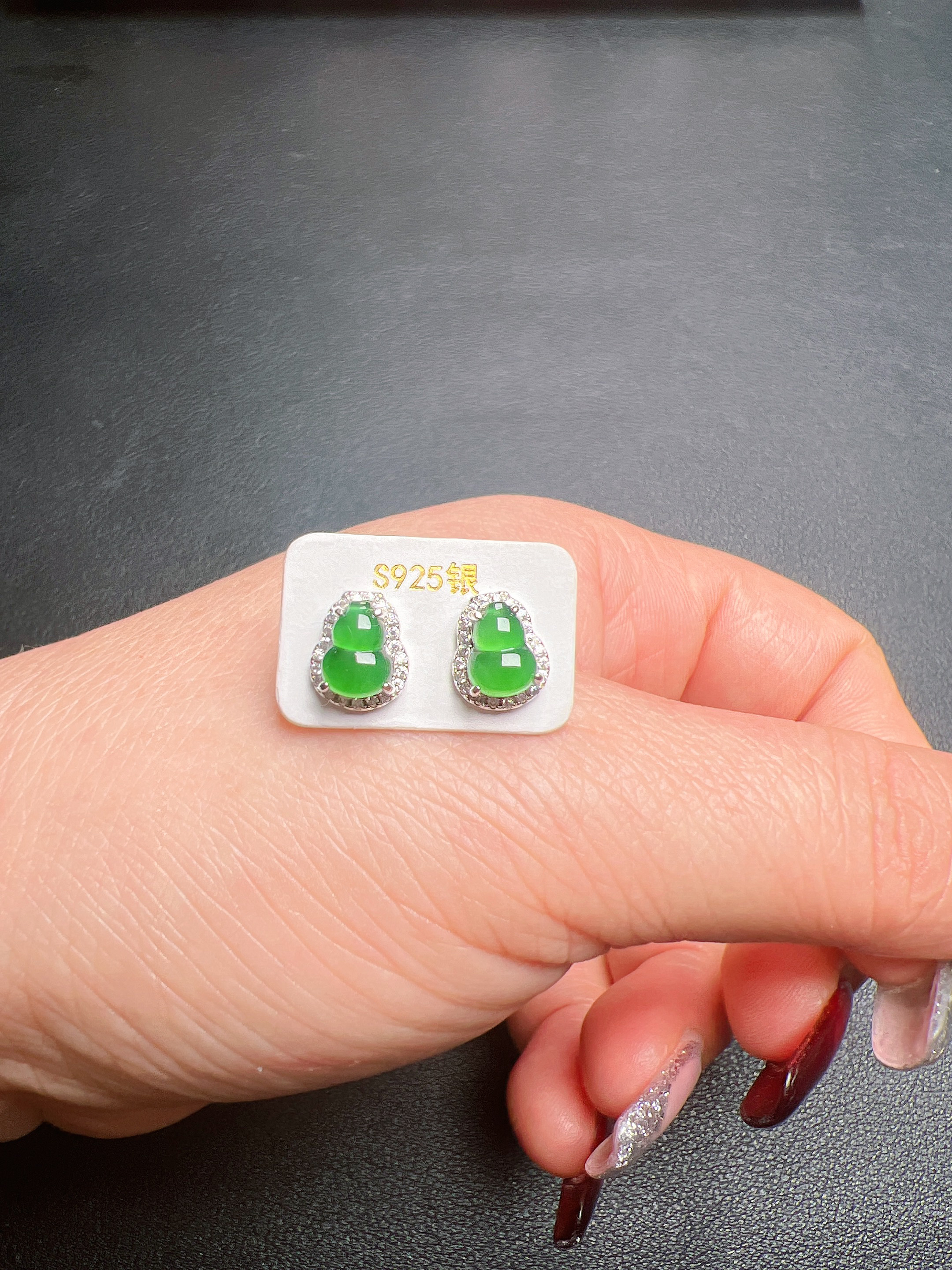 天然翡翠葫芦耳钉