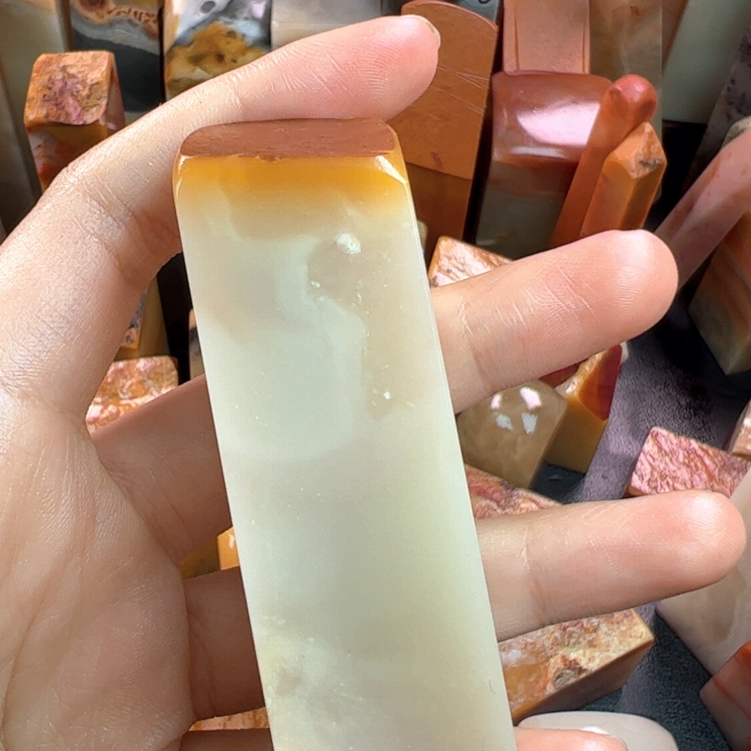 老挝石印石不**人老挝石zz
