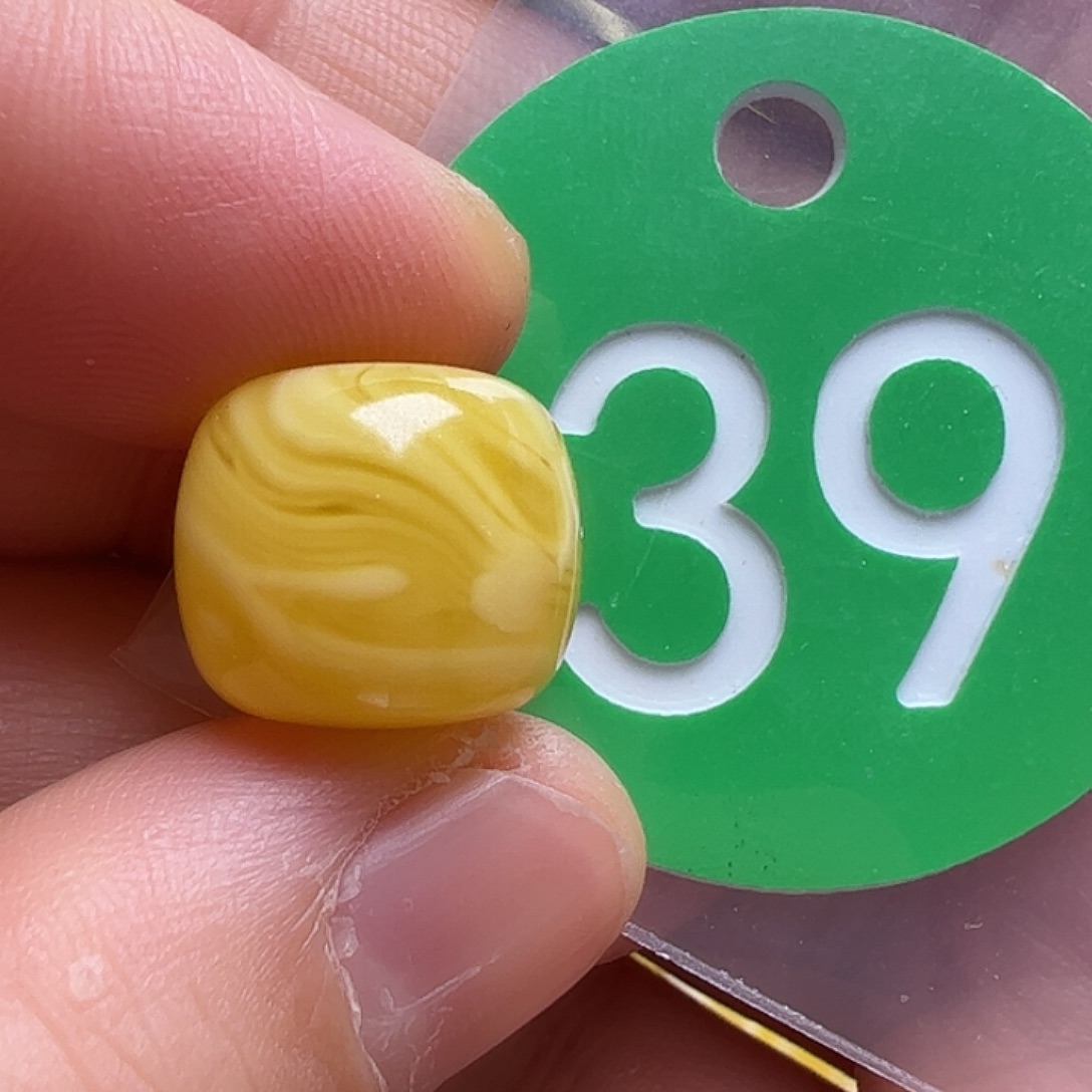 蜜蜡未镶嵌珠宝奇石13.5mm金沙