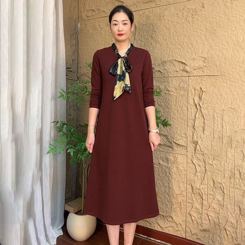 连衣裙收腰套头V领打底裙时尚中长款长袖宽松春秋款洋气丝巾长裙