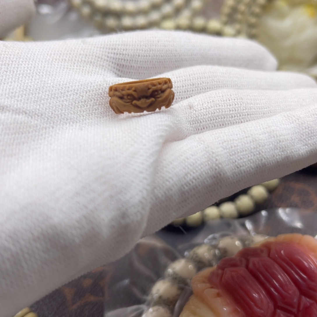 像***由吊坠星月菩提小跑环