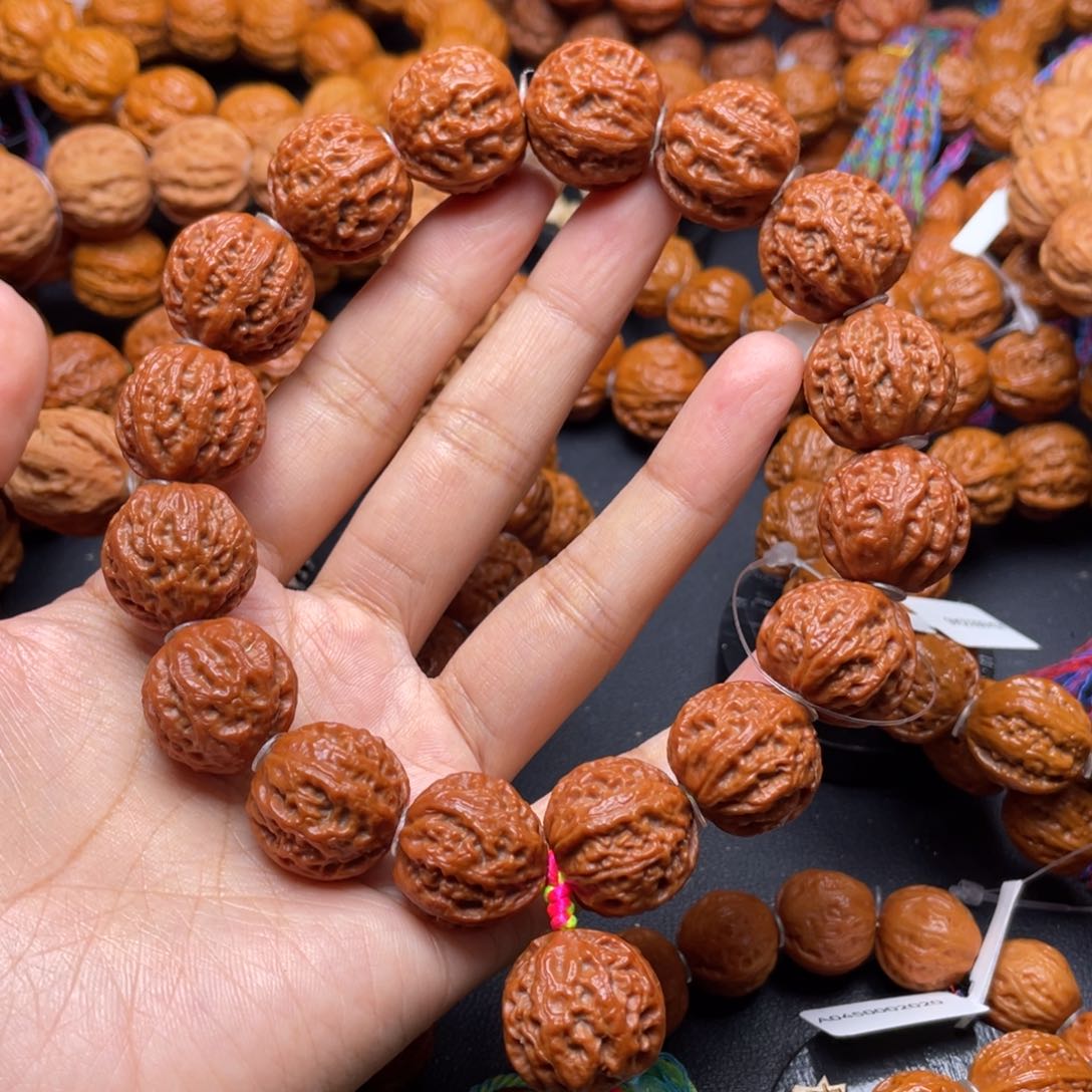 文玩核桃手串守*珊瑚111