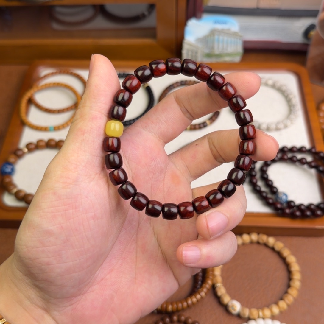 未镶嵌檀香紫檀（小叶紫檀）把件