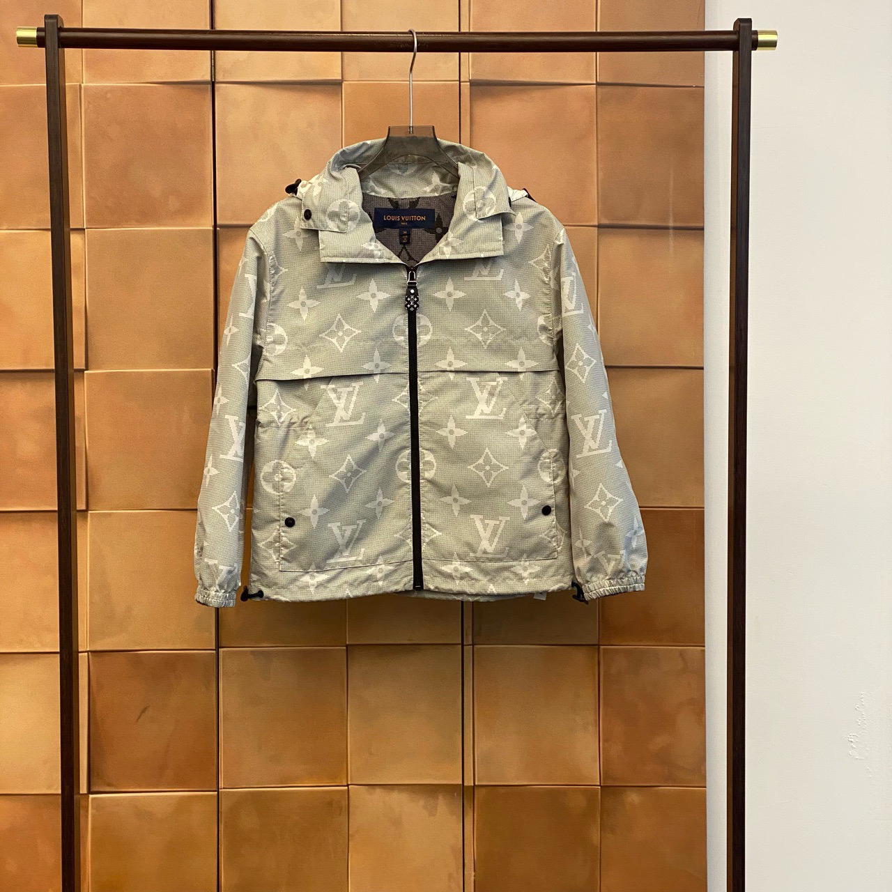 Louis Vuitton 灰色几何图案老花满印外套/34码/99新/27909