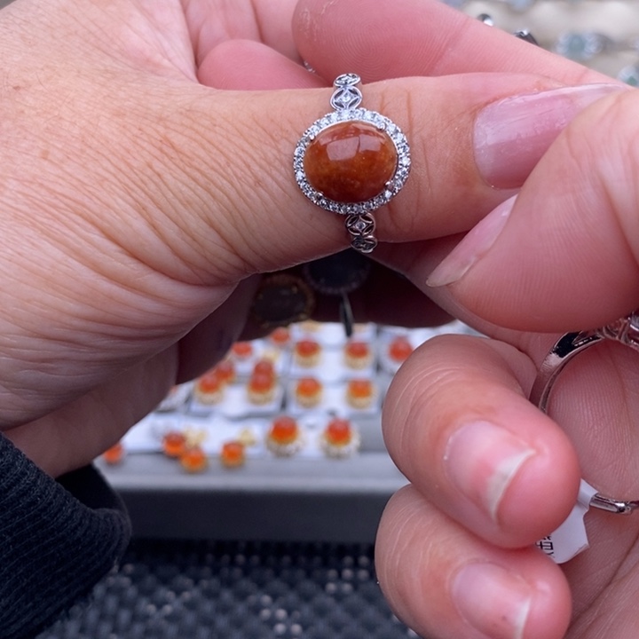 未镶嵌戒指翡翠r****店缅甸