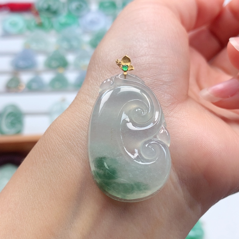 【闪购商品】翡翠吊坠(赠链)18K金镶嵌