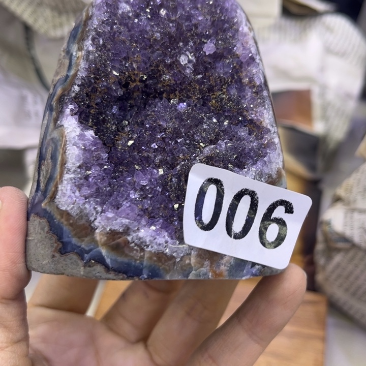 紫晶水晶摆件未镶嵌