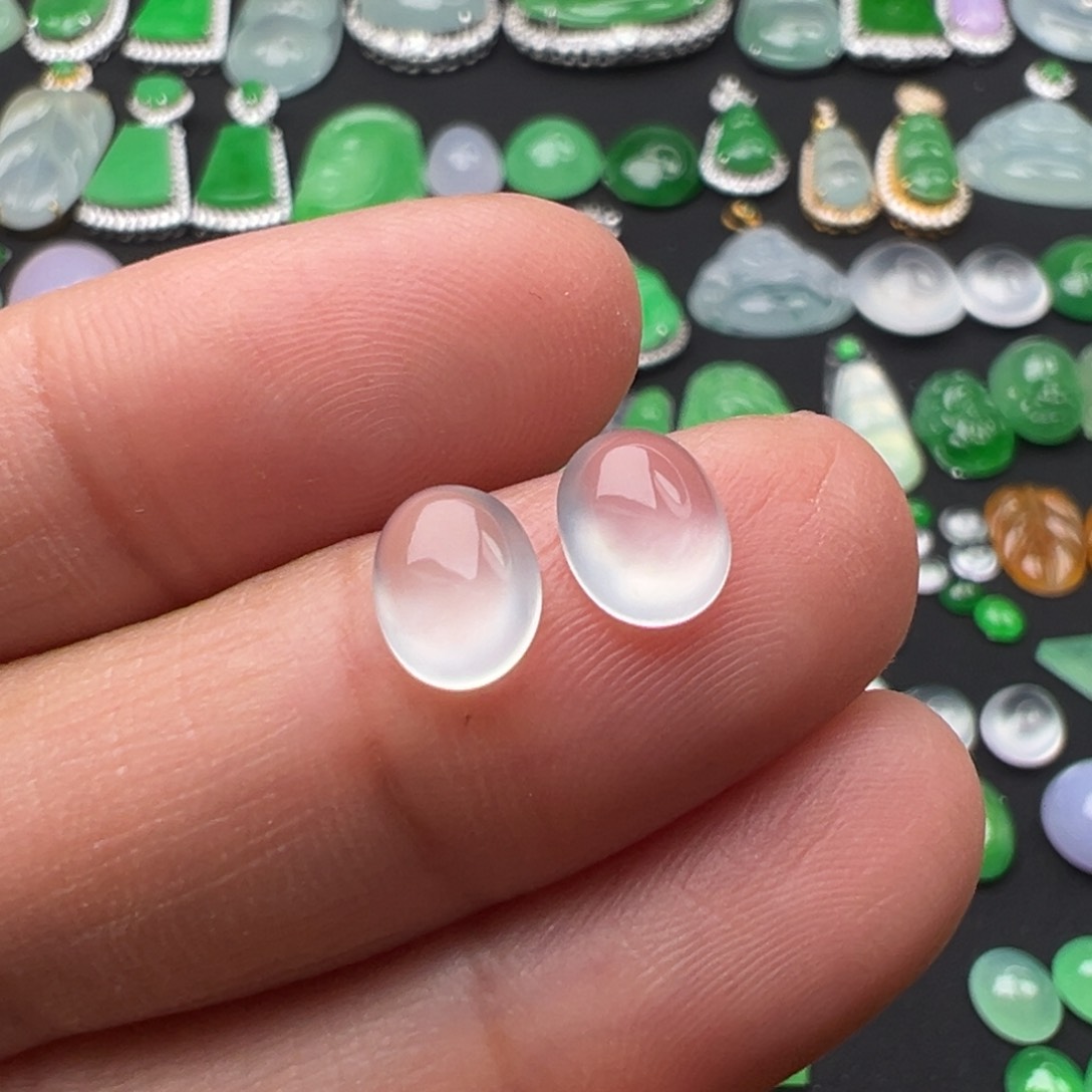 翡翠颈饰未镶嵌蛋7.6