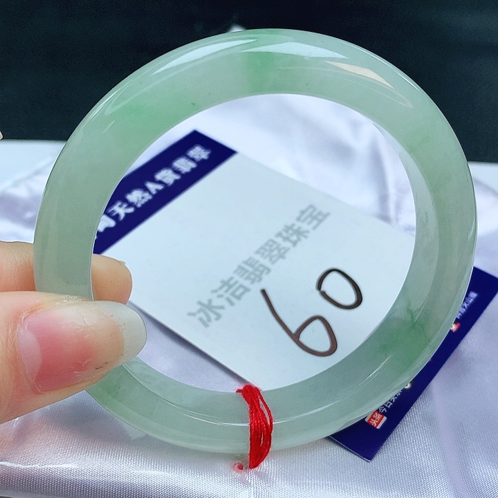 翡翠手镯未镶嵌缅甸天然a货翡翠