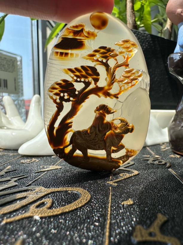 天然玛瑙俏色巧雕老子出山紫气东来