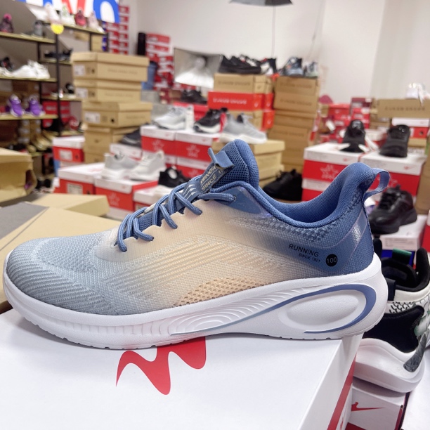 青岛大姐姐男透气透气包裹性休闲跑步鞋春秋断码清仓