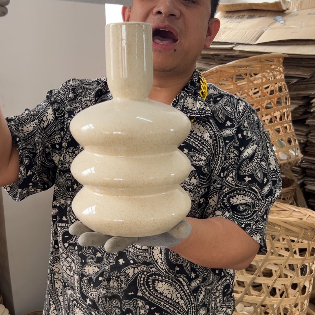 摆件64 号高中低温陶瓷瓶（部分微瑕）