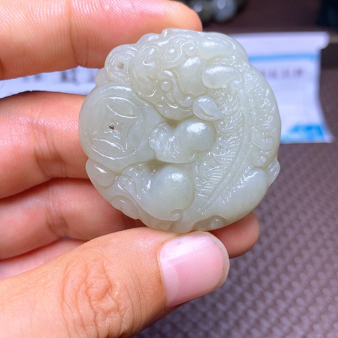 颈饰未镶嵌和田玉