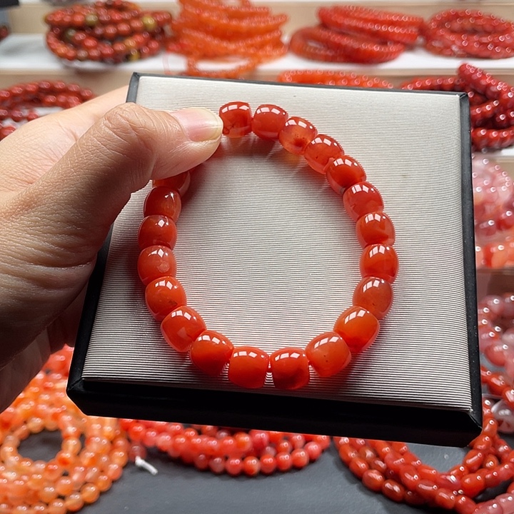南红玛瑙未镶嵌手链