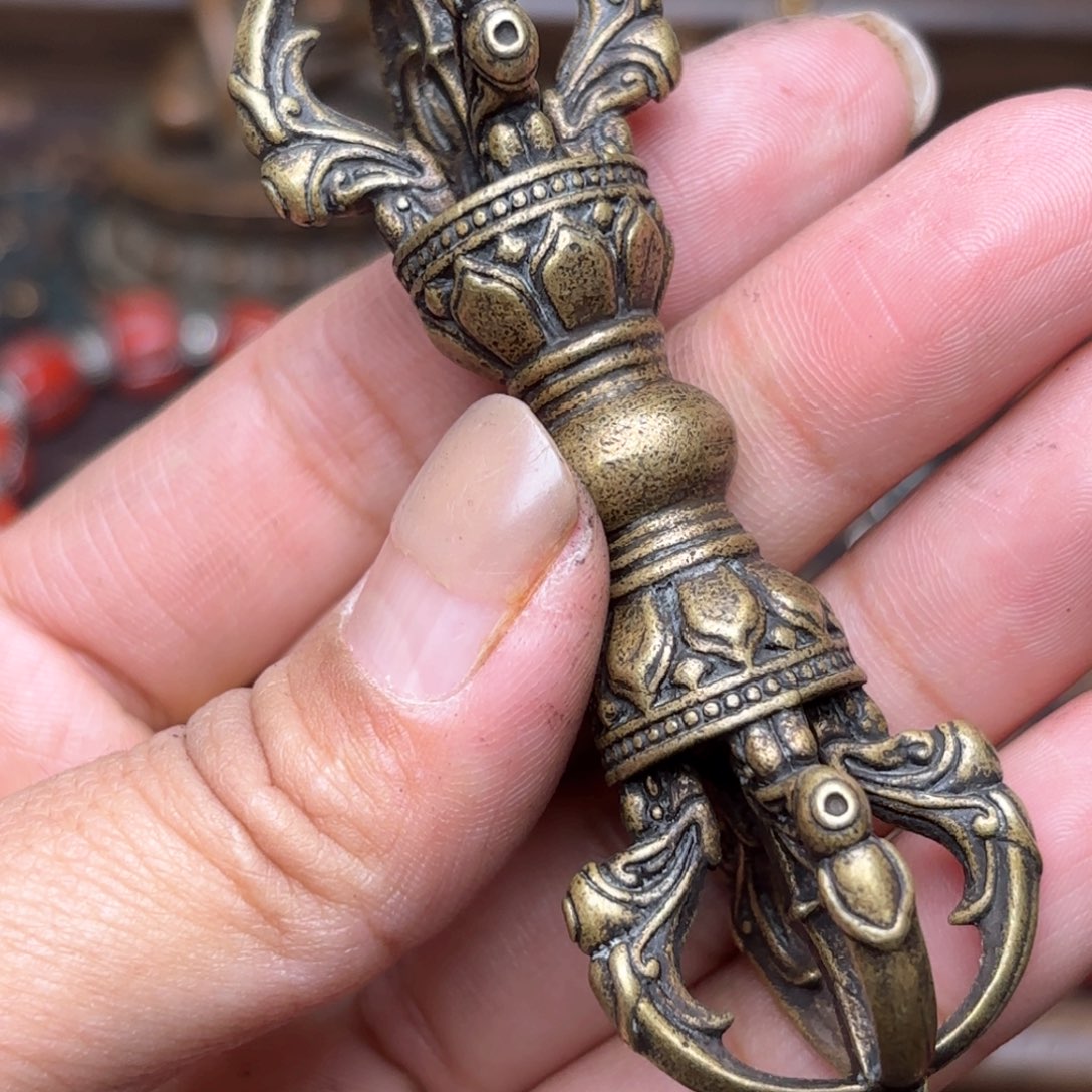 铜星月的菩提吊坠