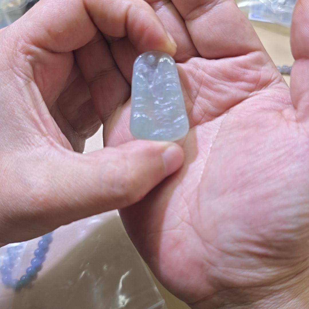 翡翠颈饰未镶嵌68255600