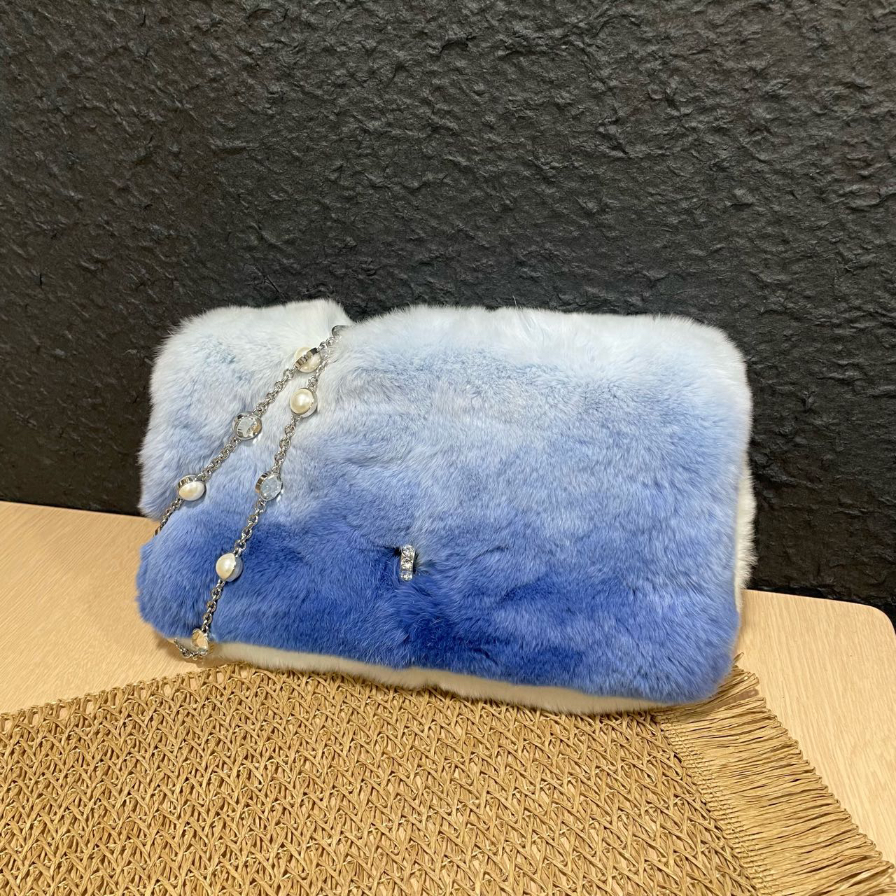 99新 MIU MIU/缪缪 兔毛宝石包珍珠链条斜挎包 昕(US5121923