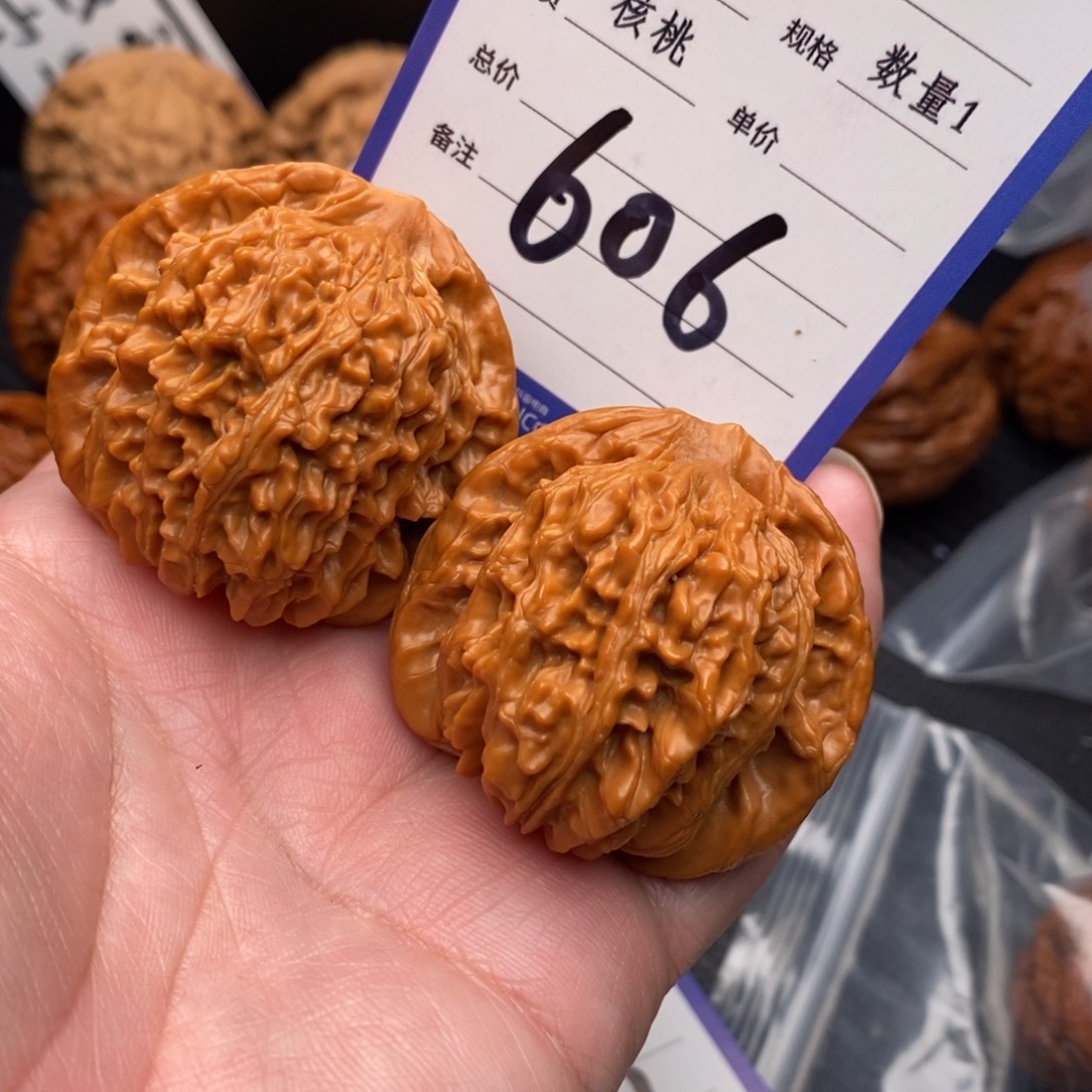 桃核把件四座楼43