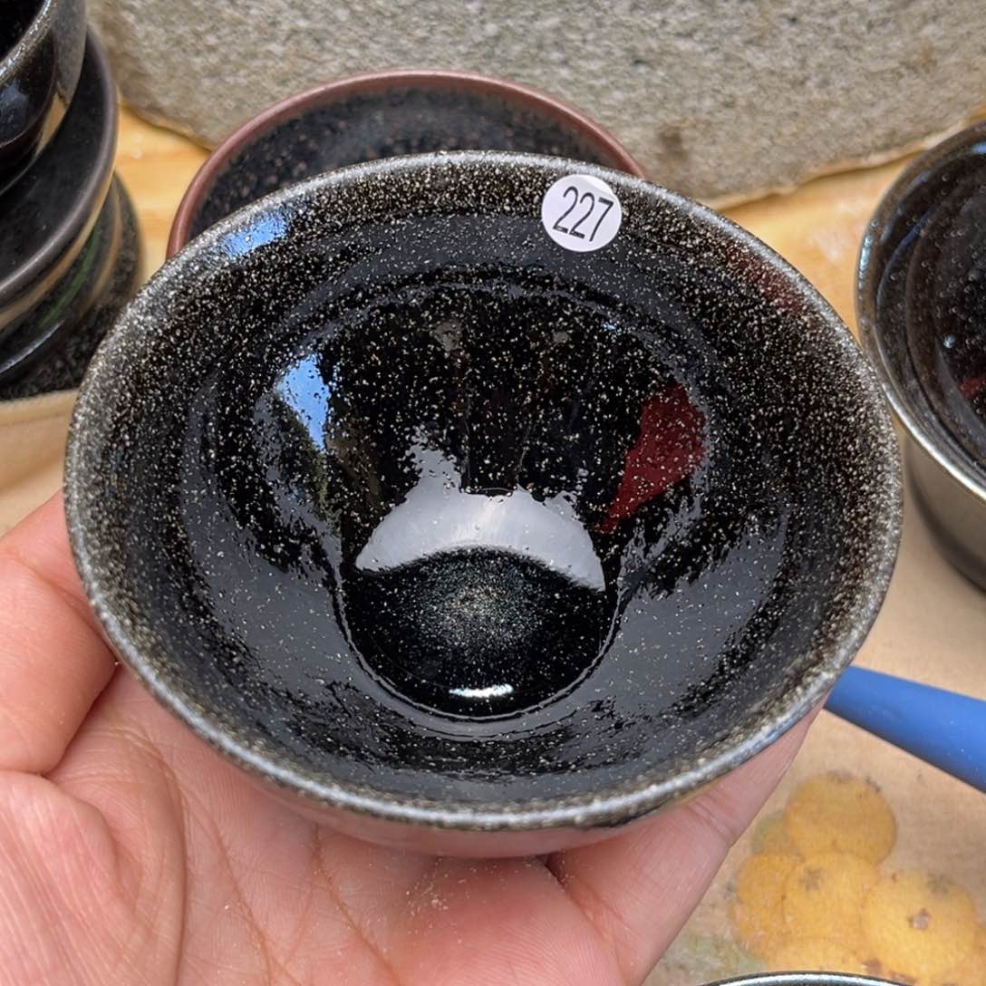 茶盏义兴龙窑坚持真柴烧