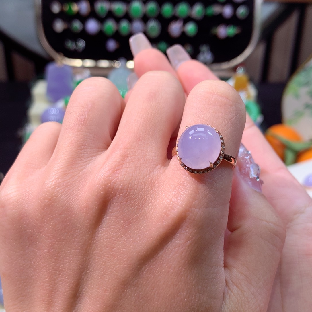 翡翠戒指18K金镶嵌翡翠