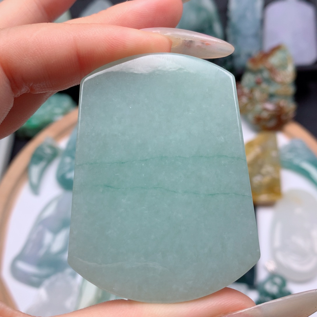 【闪购商品】翡翠颈饰未镶嵌无事牌