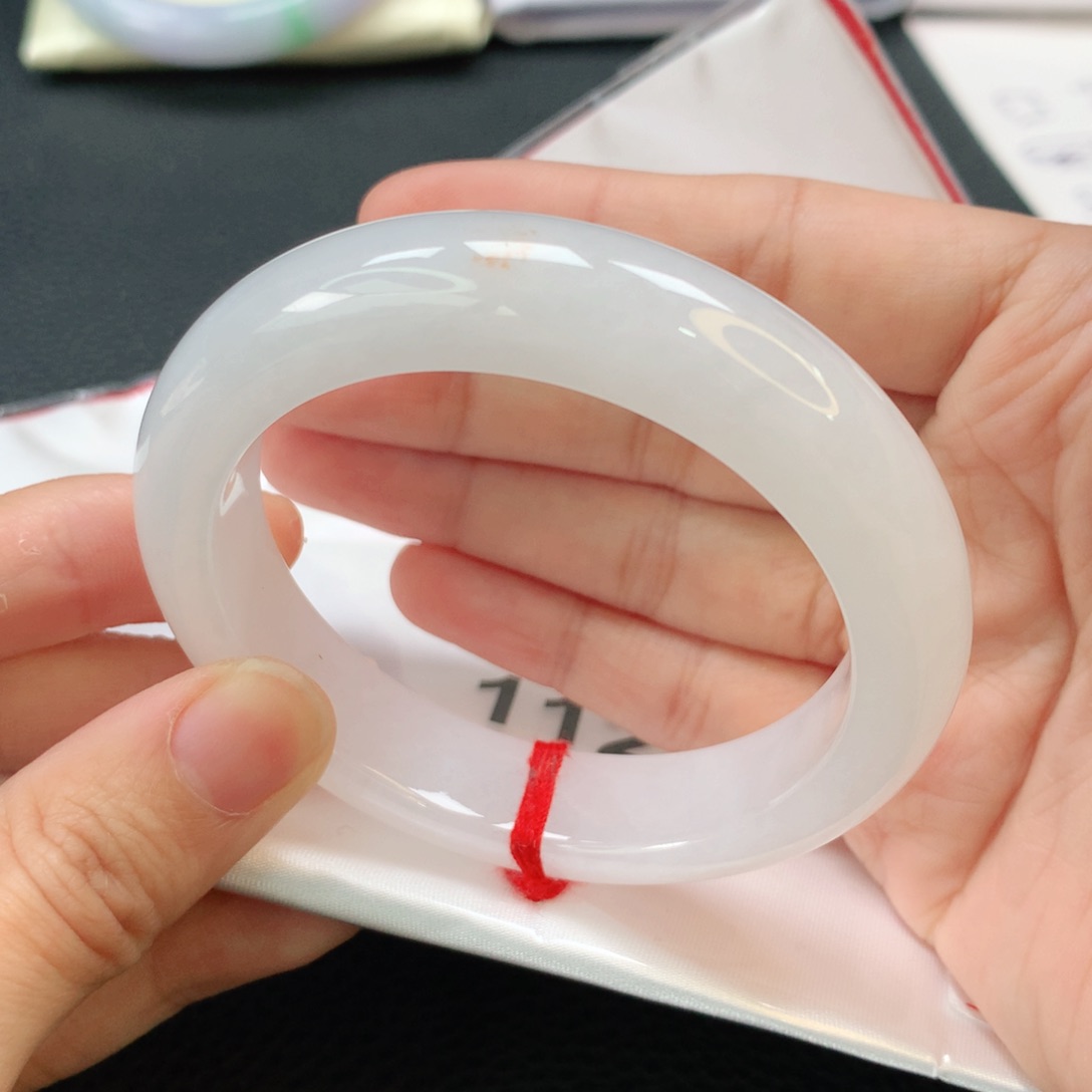 翡翠手镯未镶嵌缅甸54