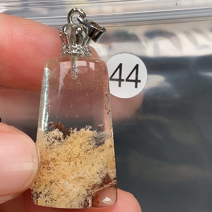 大***哥颈饰未镶嵌水晶天然