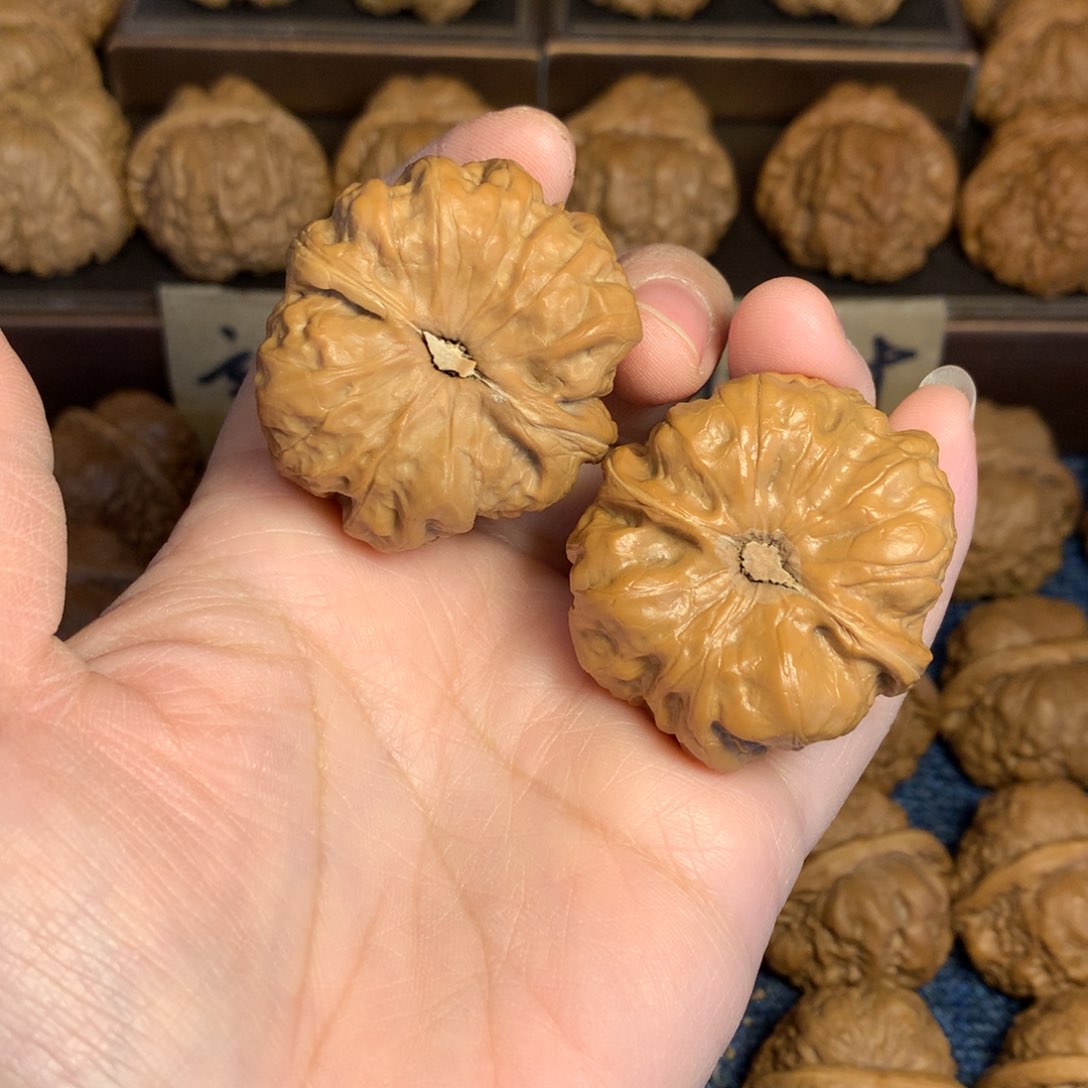 桃核吊坠森****.蛤蟆核桃