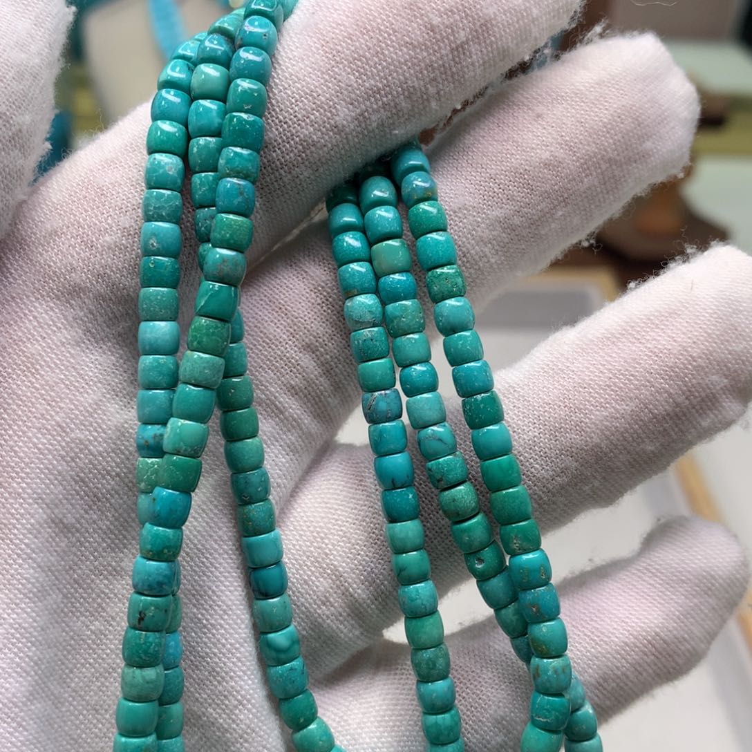 绿松石配饰未镶嵌